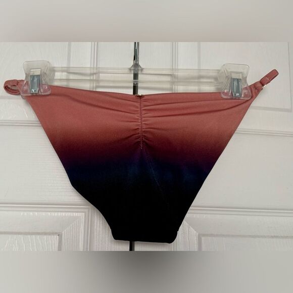 New with tags! Victoria’s Secret Exclusive Collection adjustable bikini bottoms - Picture 10 of 15